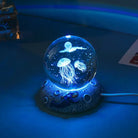 LED Aquamarine Life Snowglobe for Enchanting Underwater Ambiance - Jellyfish - light