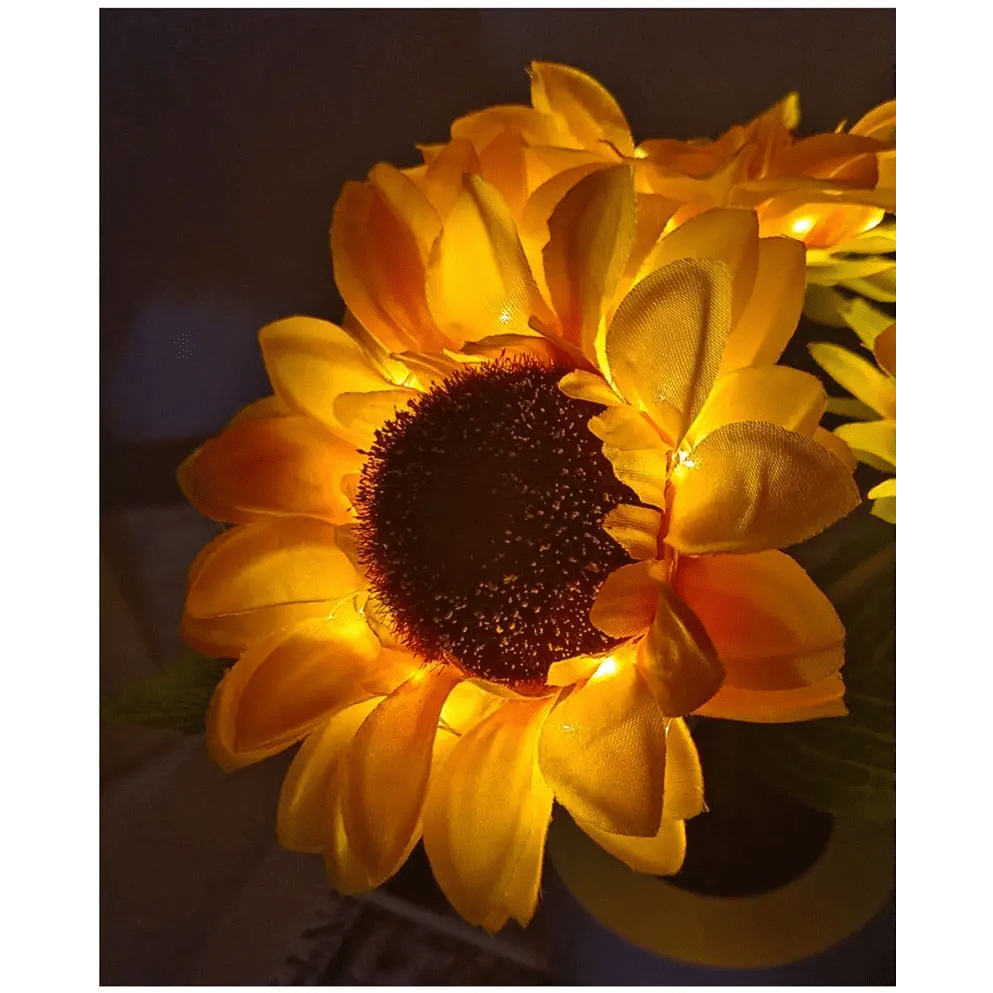 Light - Up Sunflower Desk Lamp for a Whimsical Cottagecore Touch - Cosparty
