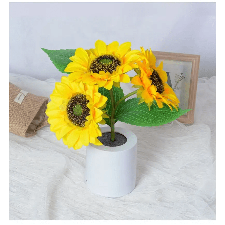 Light - Up Sunflower Desk Lamp for a Whimsical Cottagecore Touch - Cosparty