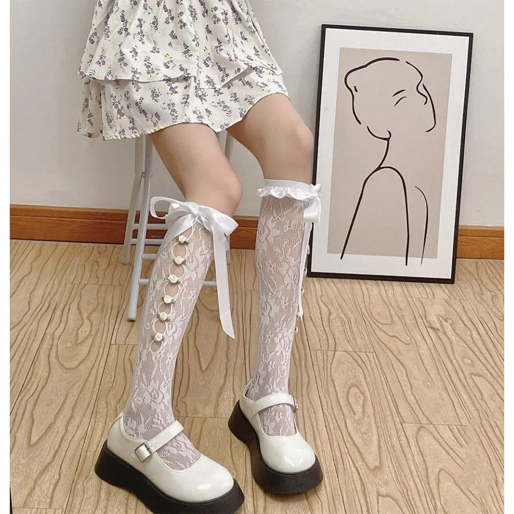 Lolita Lace Ribbon Rosebud Stockings in Black or White - socks