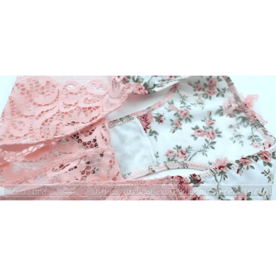 Luxurious Floral and Lace Lingerie Set with Elegant Details - Cosparty
