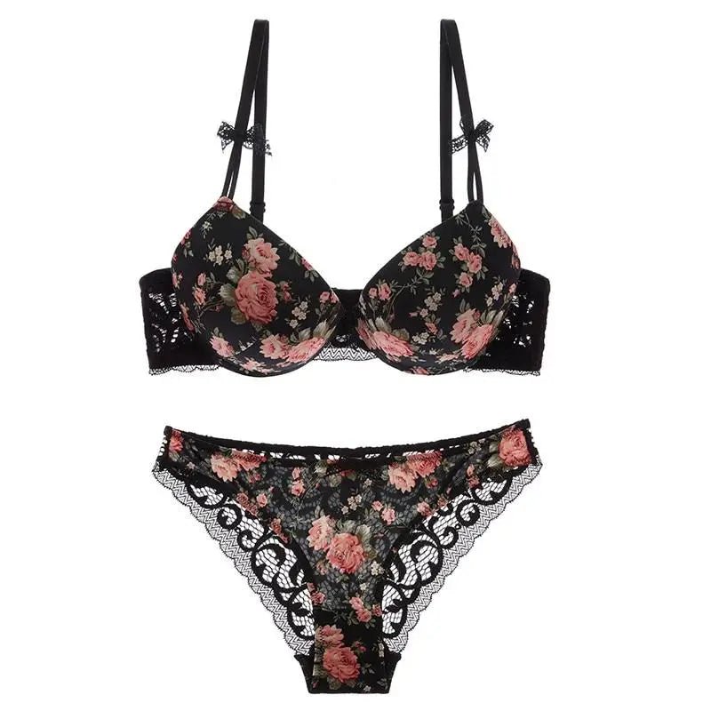 Luxurious Floral and Lace Lingerie Set with Elegant Details - Cosparty