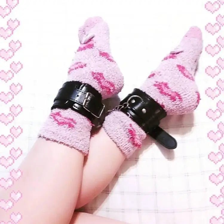 Luxurious Sensation Black Handcuffs for Partner’s Dominance - Cosparty