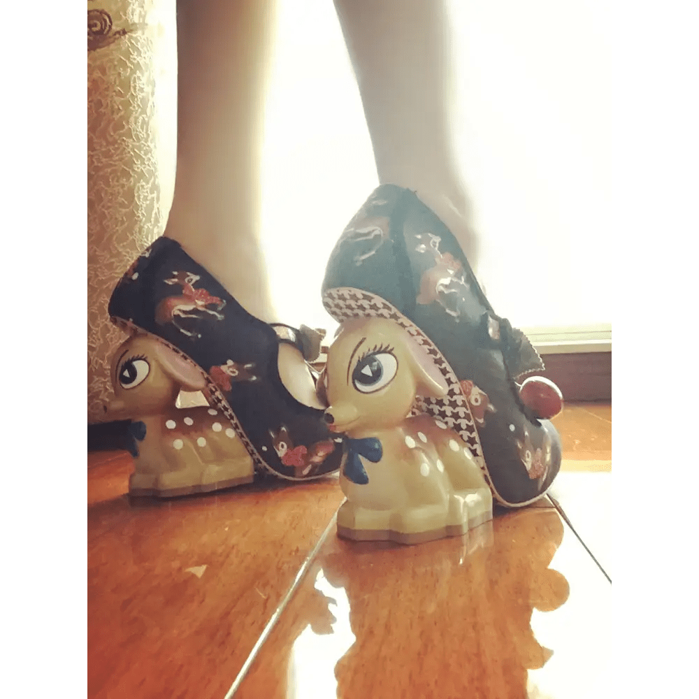 Luxury Vintage Inspired Baby Deer Platform Cherry Pumps - Cosparty