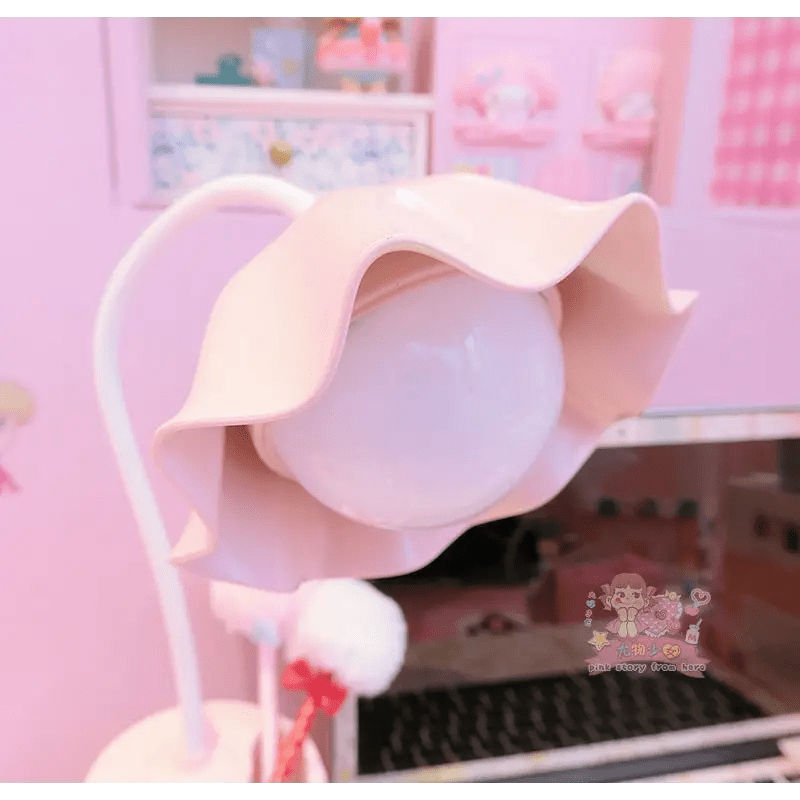 Milky Pastel Tulip Desk Lamp for Kawaii Bedrooms - Cosparty