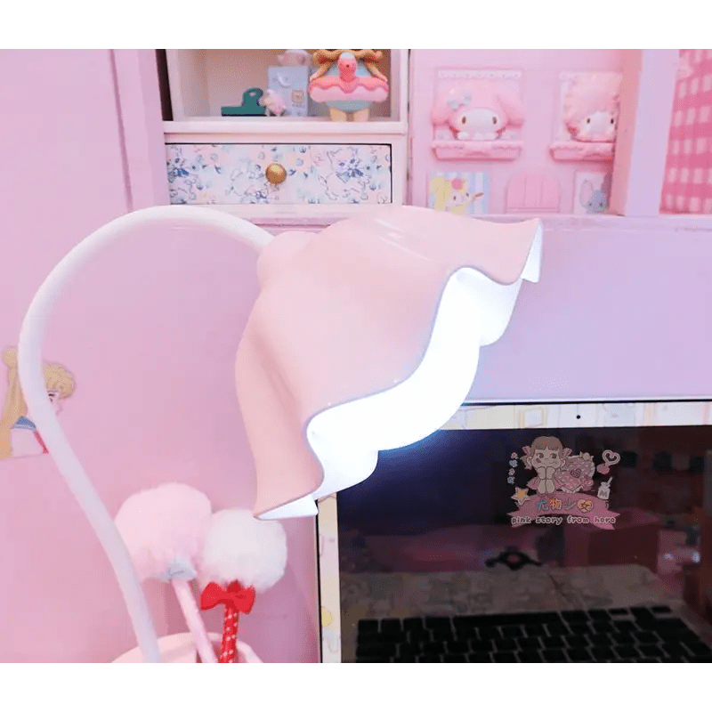 Milky Pastel Tulip Desk Lamp for Kawaii Bedrooms - Cosparty