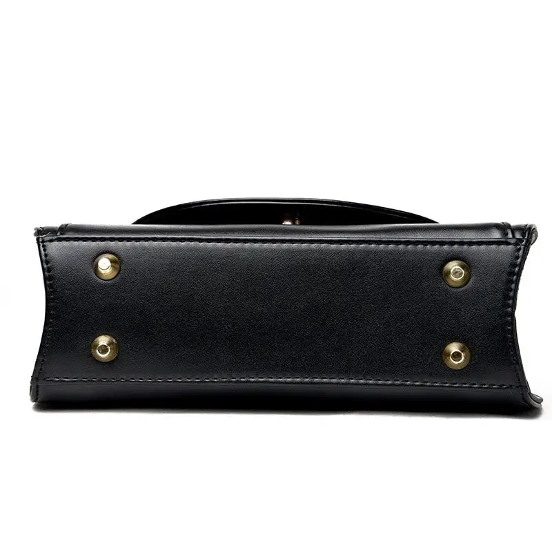 Neko Luna Cat Purse for Magical Girls in Black or White - Cosparty