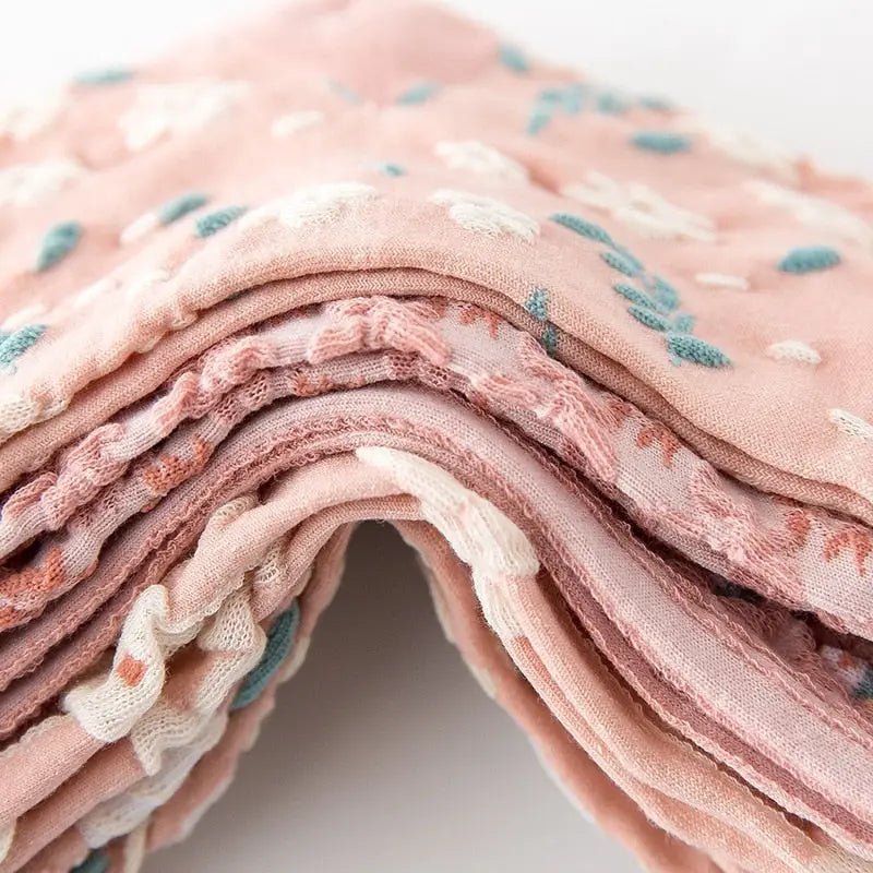 Pink Vintage Floral Socks for Kawaii and Fairycore Styles - Cosparty