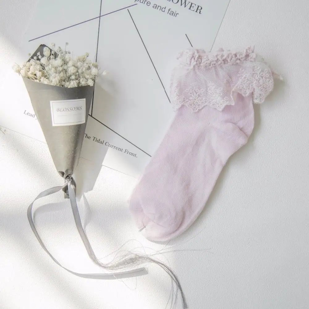 Ruffled Trim Ankle Socks for a Cute and Flirty Touch - Cosparty