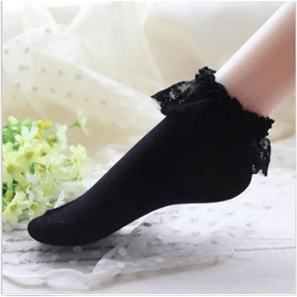 Ruffled Trim Ankle Socks for a Cute and Flirty Touch - Cosparty