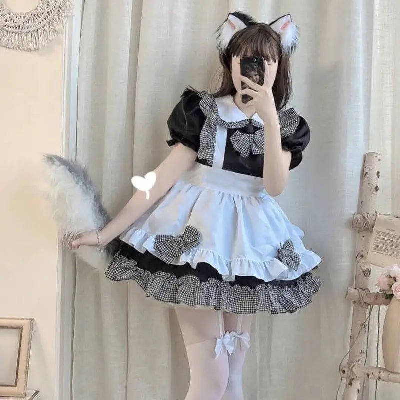 Sweet and Sassy Maid Cosplay Outfit for Fun Occasions - Cosparty