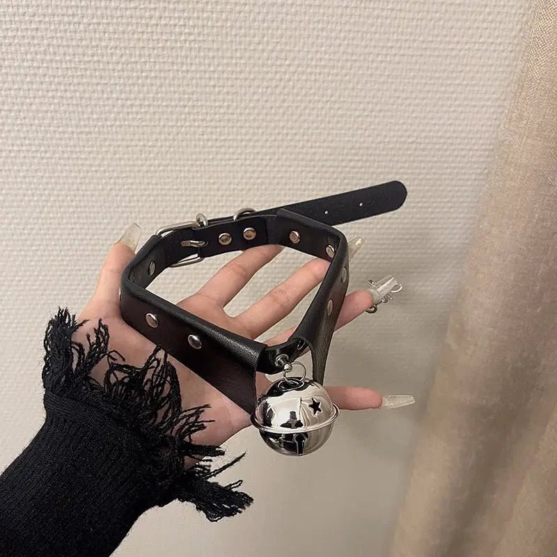 Tuxedo Bell Collar in Vegan Leather for a Playful Look - Cosparty